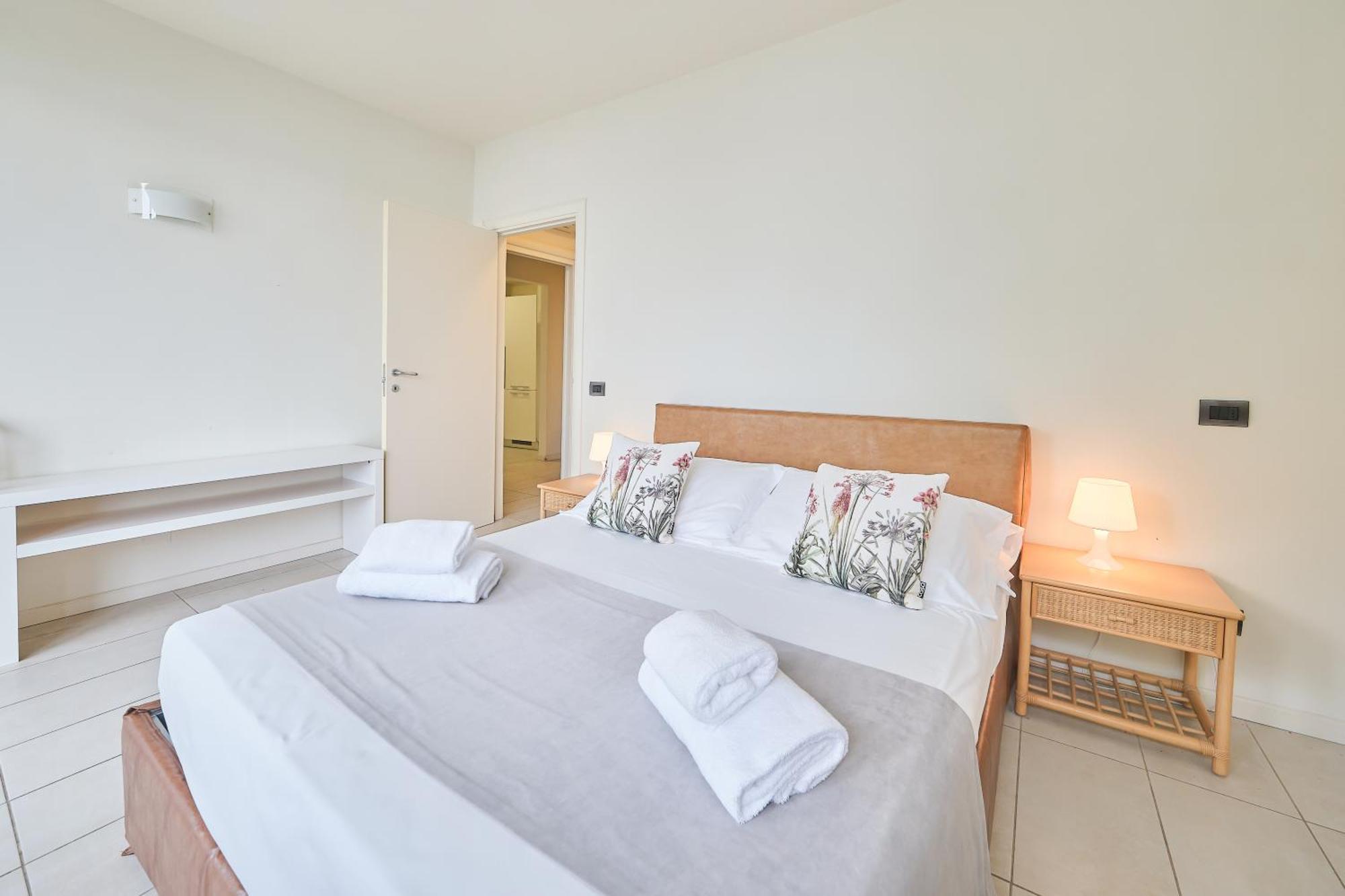 Front Lake Apartment Bardolino Exterior photo